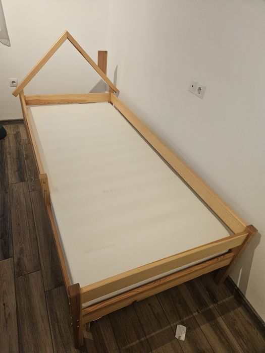 Pat montessori tip căsuța 90x200