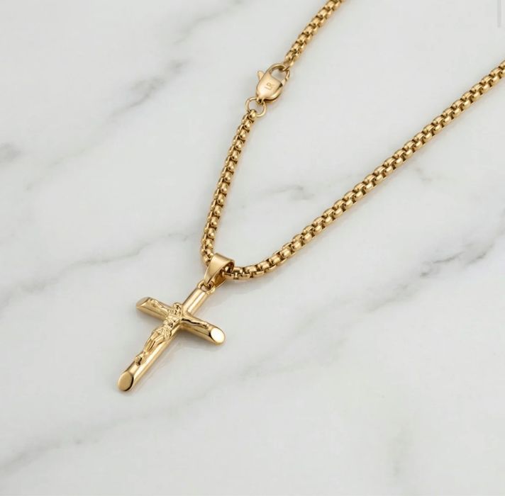 Колие Aurelius Cross