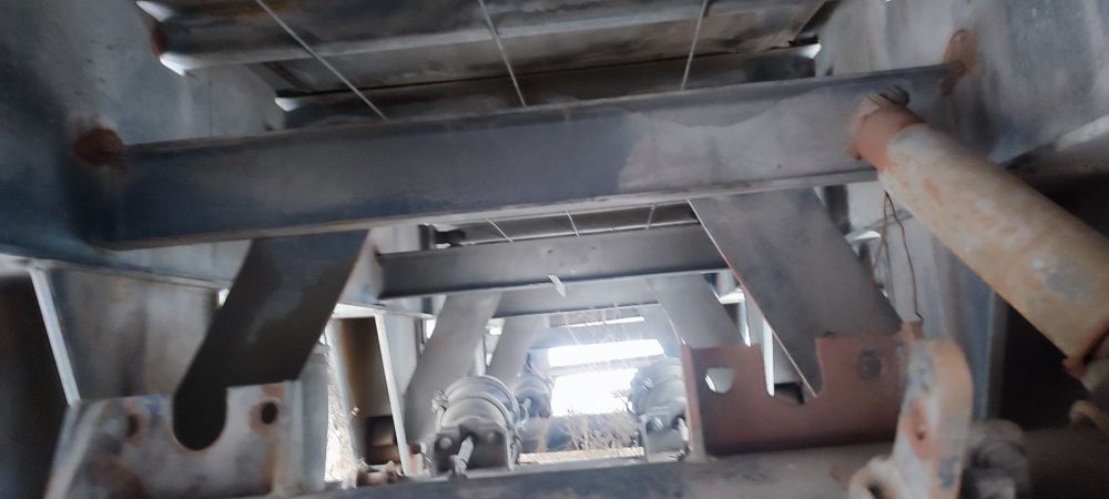 Продам полуприцеп МАЗ бортовой