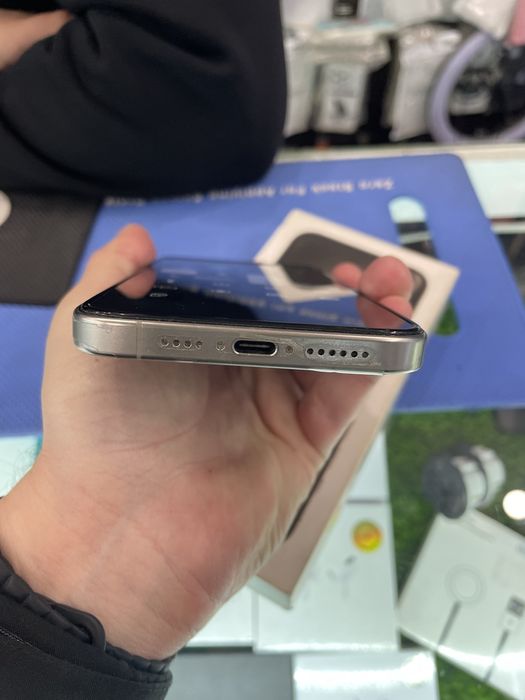 Iphone 15pro max 256gb