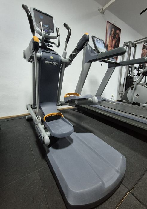 Precor AMT 100i Adaptive Motion Elliptical Trainer !!!