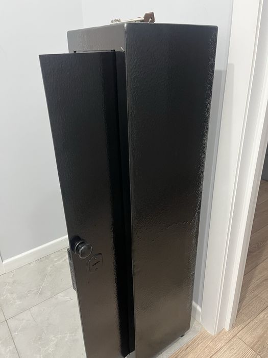 Продам новый сейф