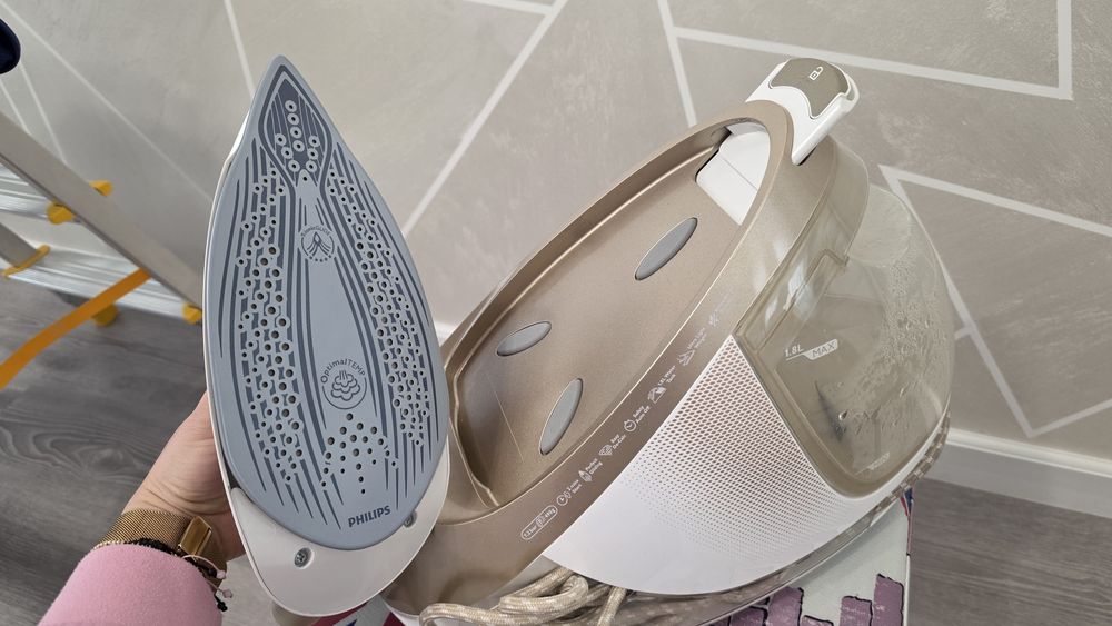 Statie de calcat Philips PerfectCare Expert GC9642/60, 2400 W, 1.8 l,