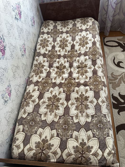 Продам кровать.