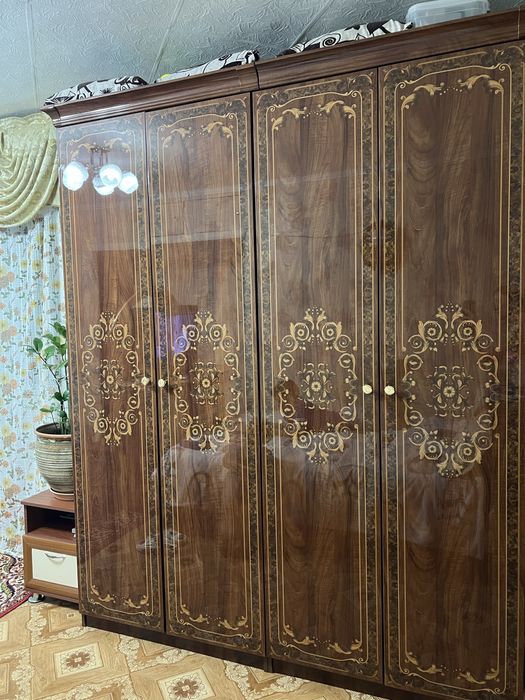 Шкаф для спальни,зала.