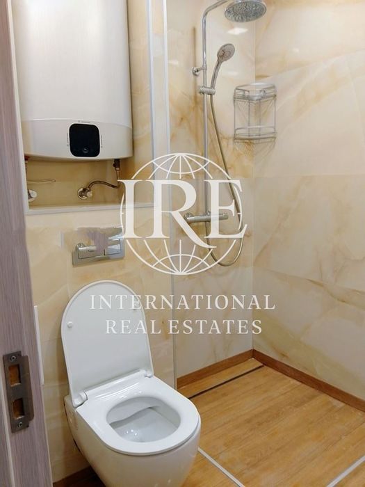 Продава се Двустаен апартамент в Варна, Бриз - 65 кв.м за 3077 €/кв.м - Снимка #10