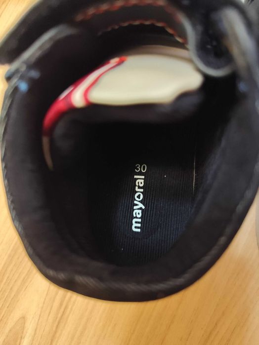 Нови детски обувки