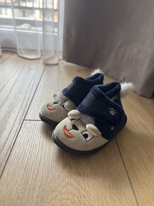 Бебешки домашни пантофи