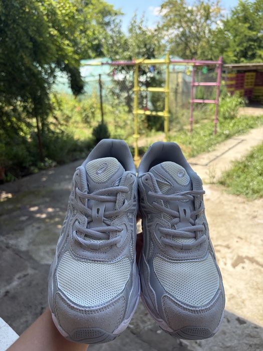 ASICS gel nyc White/Grey