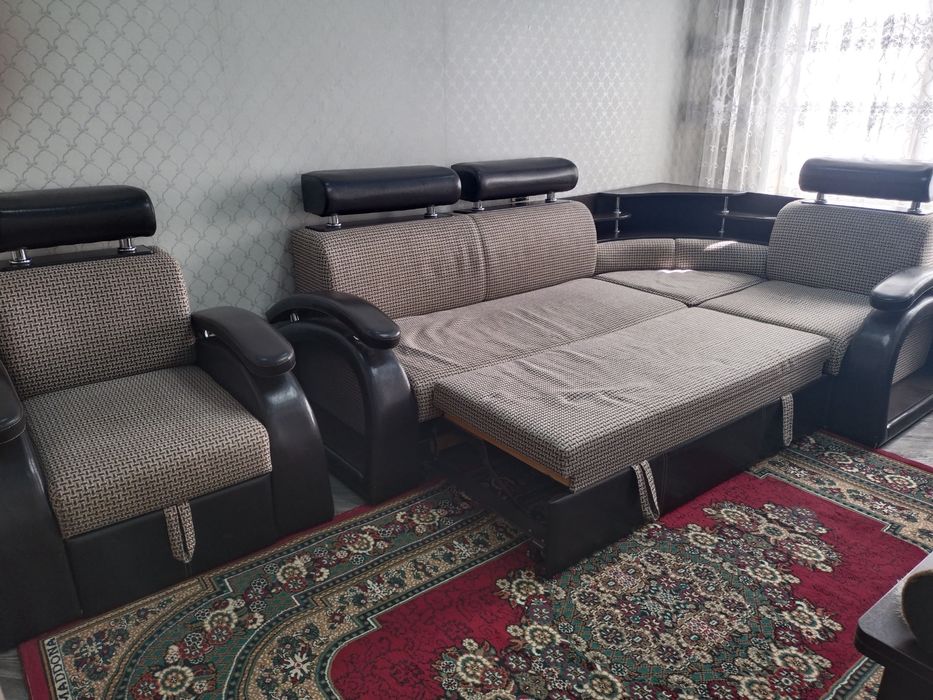 Угловой диван с креслом