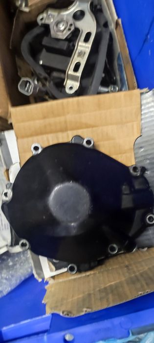 Продавам части за  Suzuki gsxr 1000