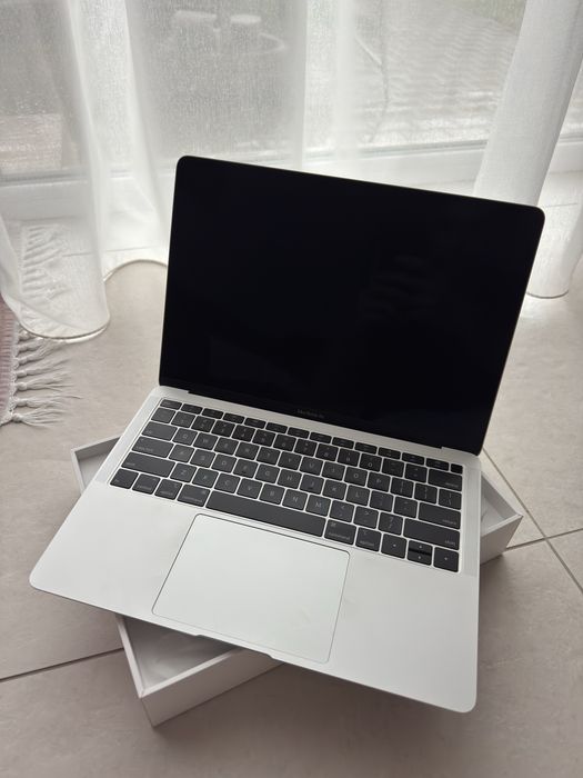 Macbook Air 13 i5 2016