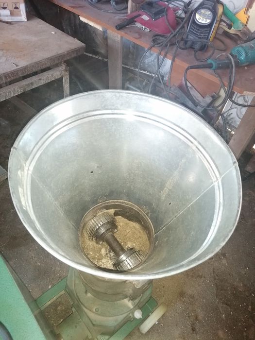 Presa de peleti 7,5kw