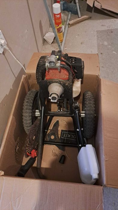 БЕНЗИНОВ ТРИМЕР НА КОЛЕЛА PRЕMIUM 2.2KW