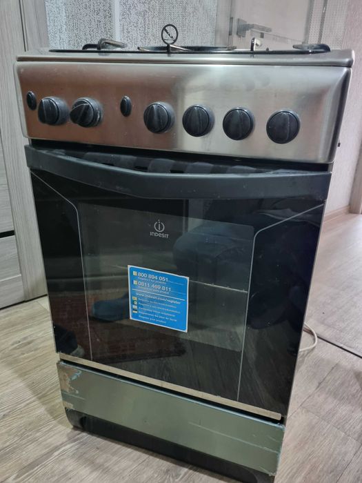 Газова плита Indesit