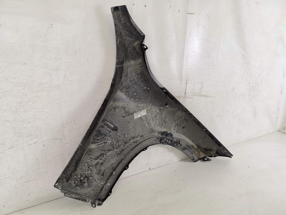 Ляв преден калник БМВ Х1 / BMW X1 E84 [ - ] В добро състояние