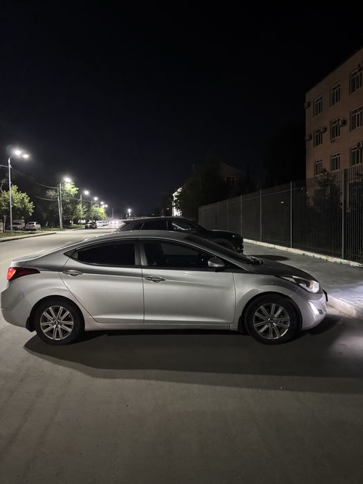 Продам авто Elantra 2014