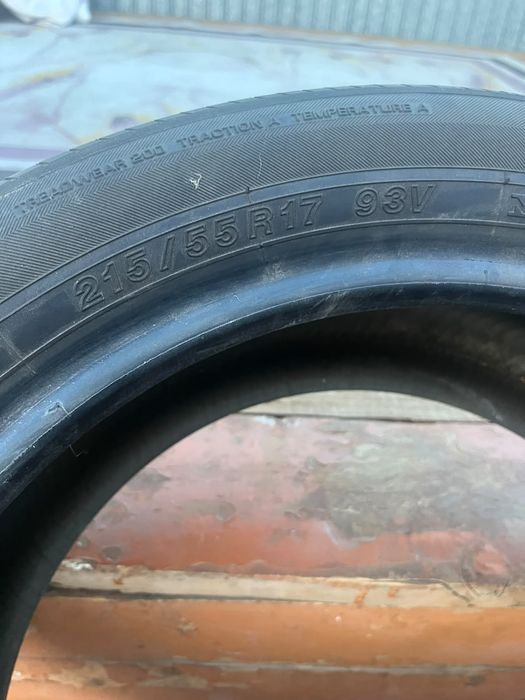 Продам коплект летней резины на 17