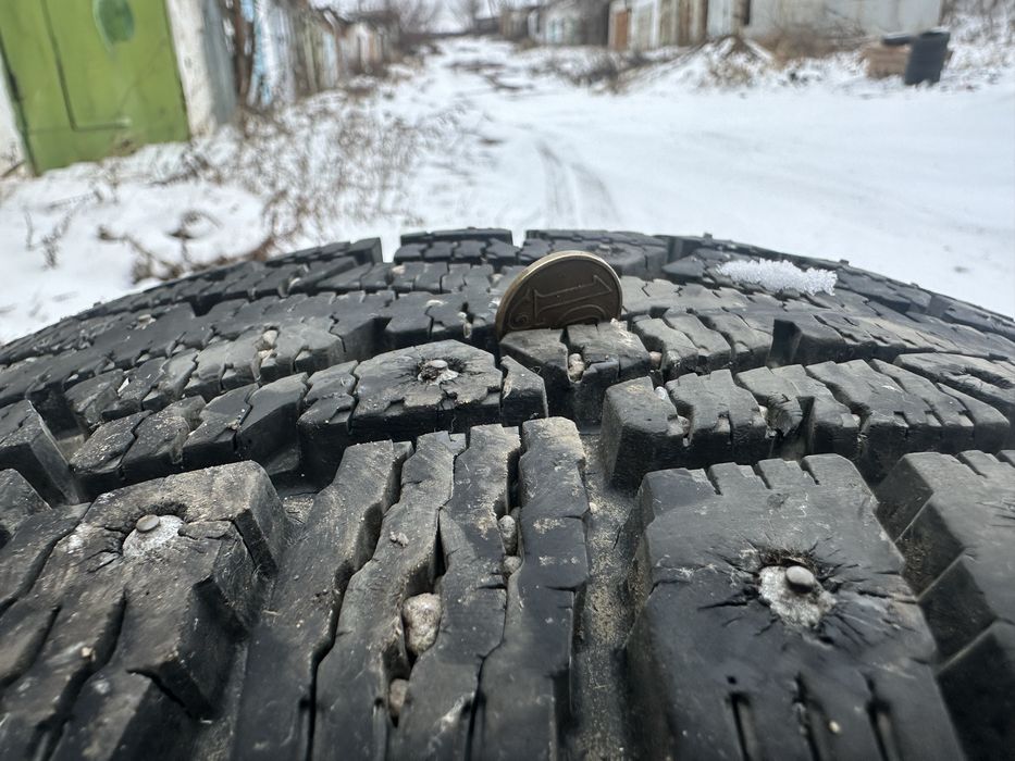 Продам шины без дисков