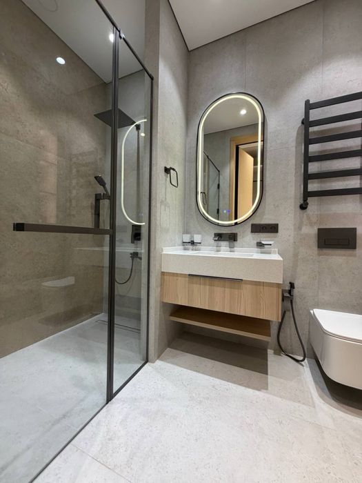 В Элитном Жилом Комплексе «Инфинити» 4 комнатная новая квартира