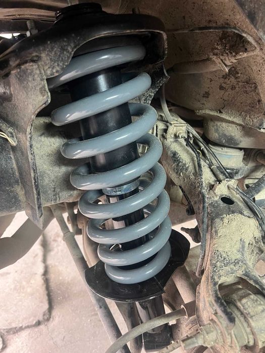 Комплект Усилено Пружинно Окачване +5см за Land Rover Discavery 3-4