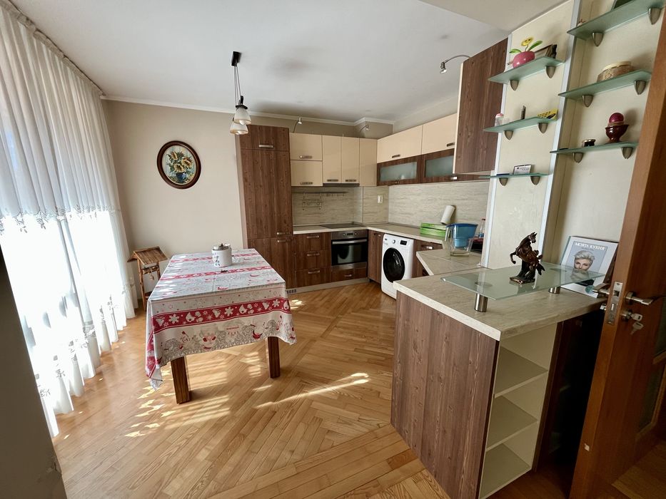 Продавам къща в кв.руски