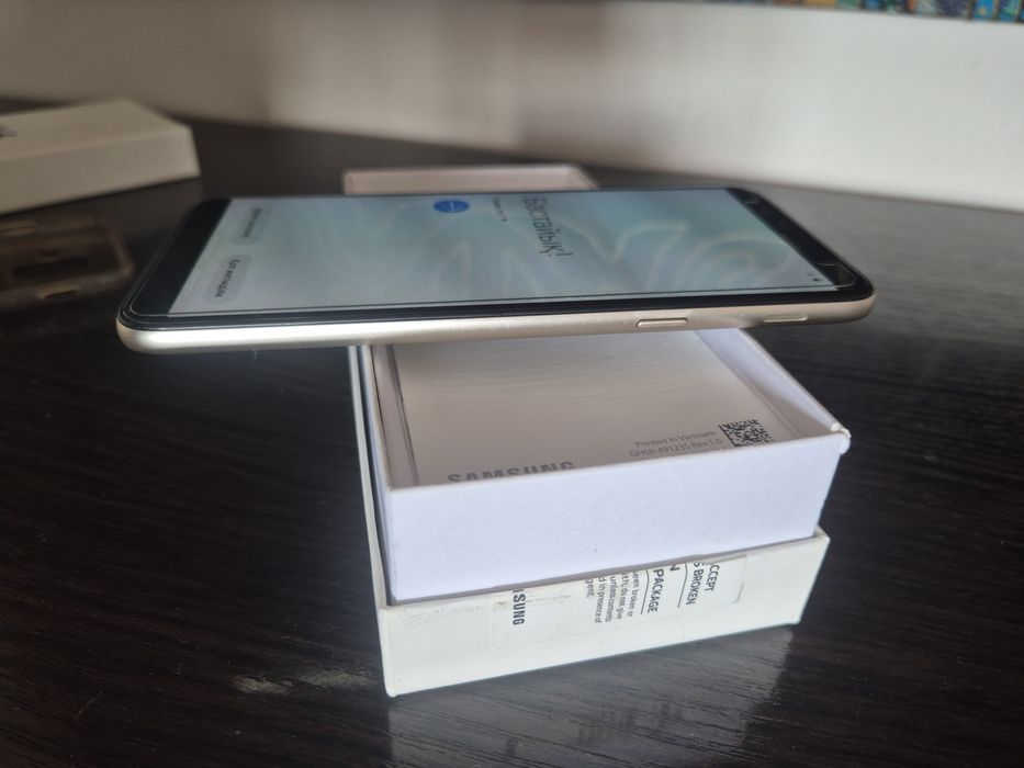 Продаю  телефон  Samsung