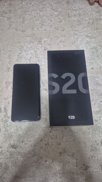 Самсунг S20 Samsung