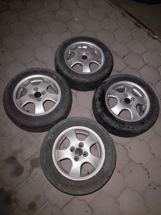 Диски R15 на Audi. Два комплекта. Читать описание.