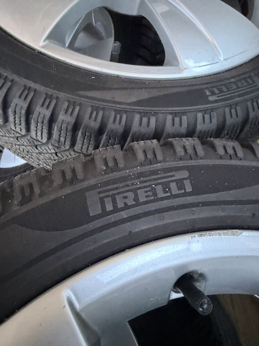Jante 5x112 r17 225 45 pirelli iarna