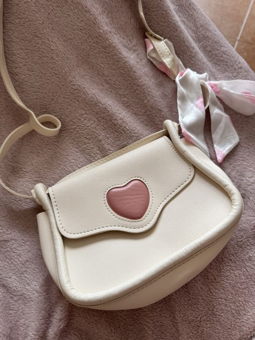 Различни дамски чанти