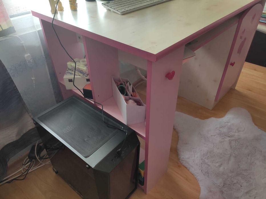 Стилно бюро за госпожици