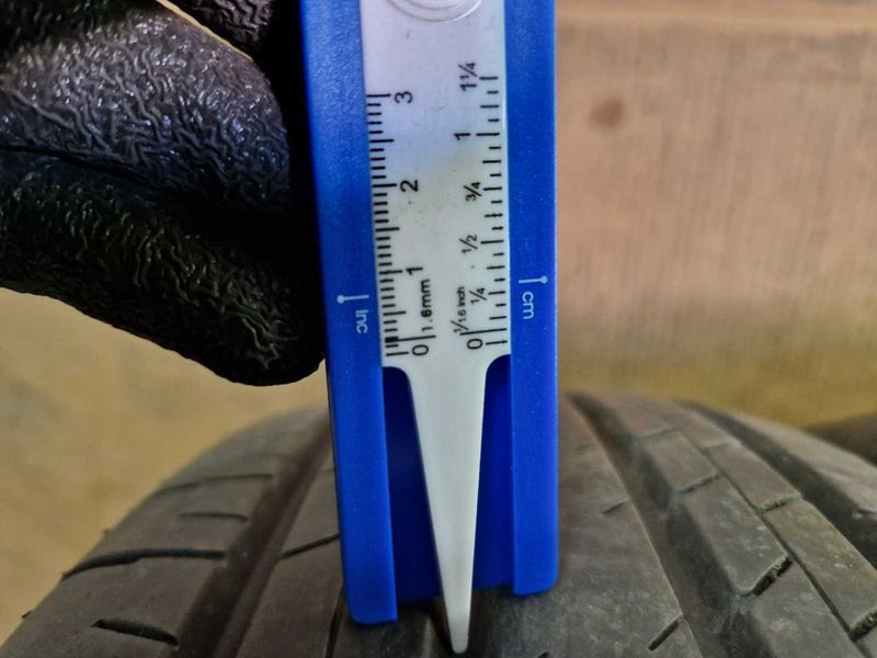 4 Bridgestone R18 225/60
летни гуми
DOT4819