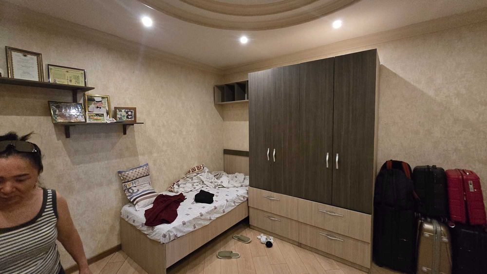 Спальный гарнитур