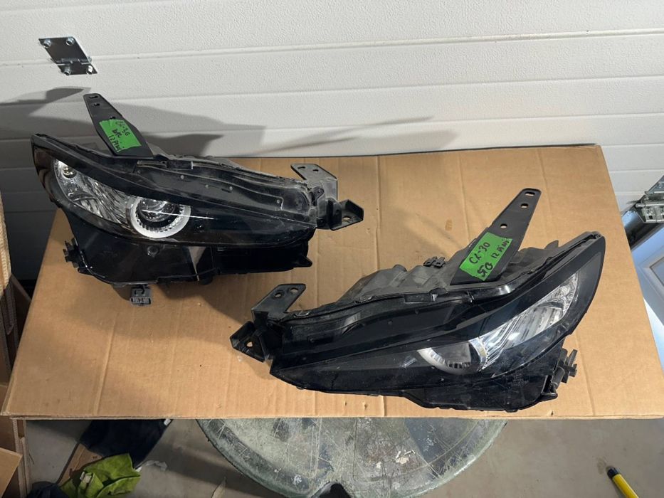 Far stanga / dreapta complete Mazda CX-30 2020/2021/2022/2023 12 Pini