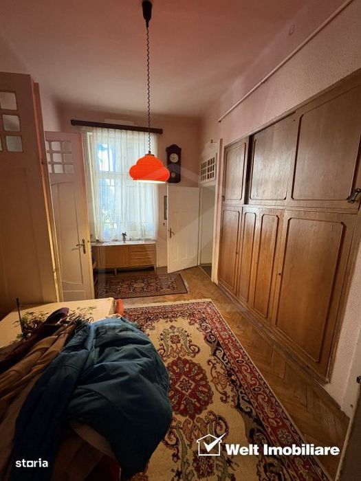 Apartament extrem de spatios, in vila interbelica, curte si gradina pr