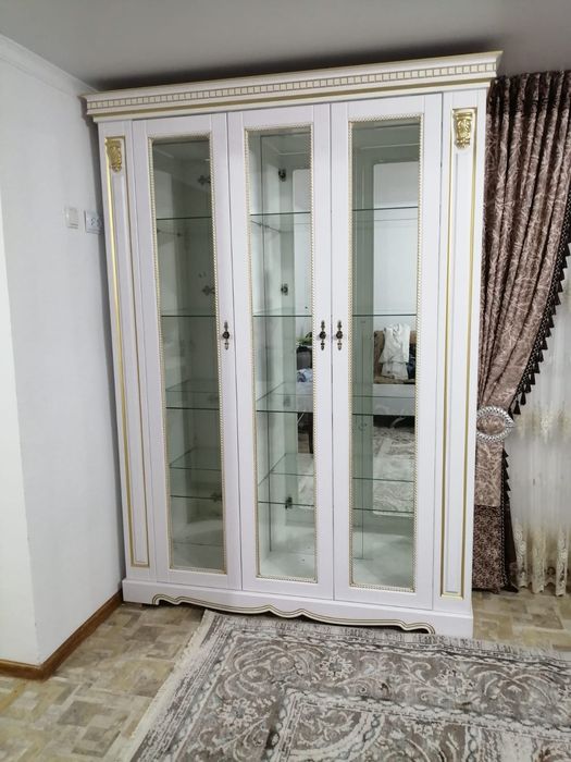 Продам мебель горька