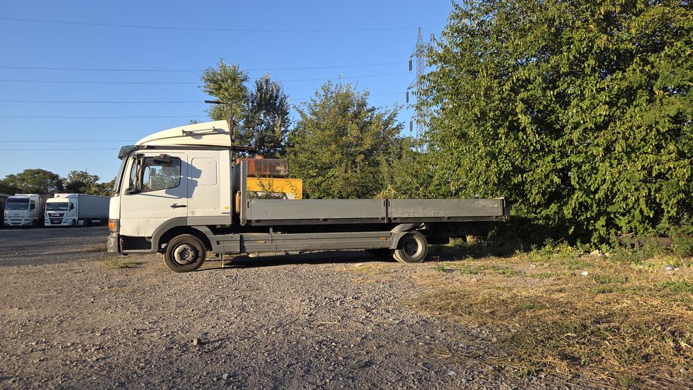 Vând Mercedes atego