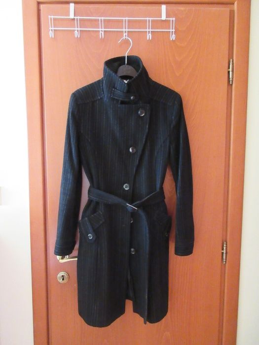 стилно палто с дължина над коляното
