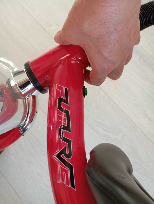 детский трехколесный велосипед