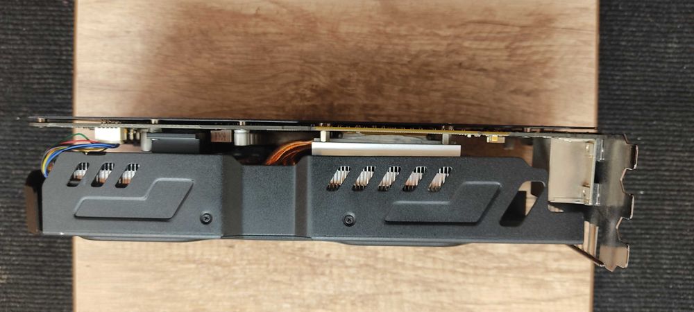 ASUS GeForce GTX 570 DirectCU II GDDR5/2DIS/1280MD5/320 Bit