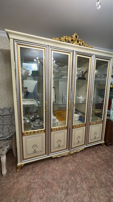Продам гарнитур в хорошем состоянии