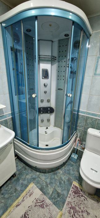 Продам пластиковый душ