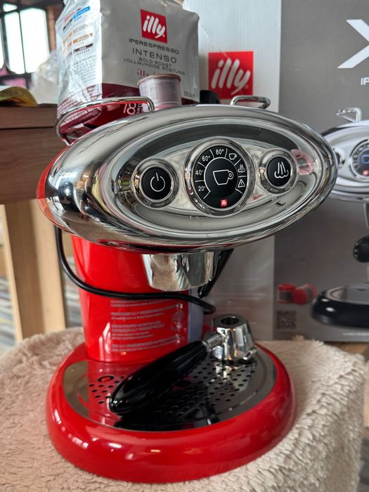 Illy Iperespresso X7.1 – като нова, капсулна кафе машина, ретро дизайн
