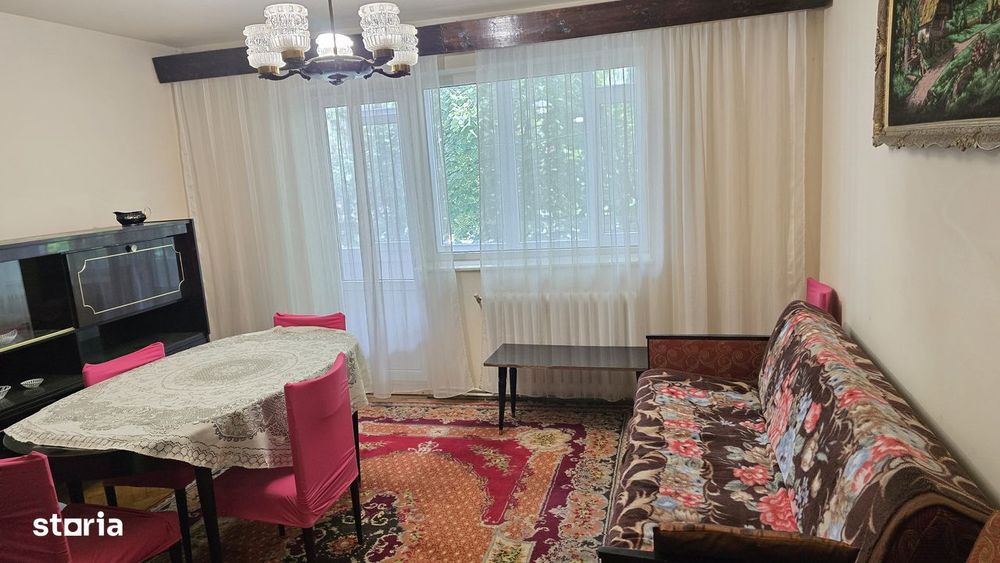 Vand apartament cu 3 camere decomandat in Deva, George Enescu etaj 1,