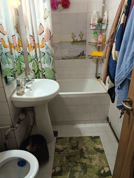 Închiriez apartament 3 camere zona Banatului, strada Exercițiu!