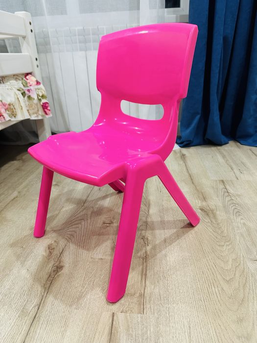 Продам детский стул