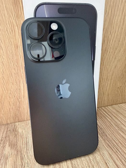 Iphone 16 Pro 256GB Black Titanium - 100% Battery Health