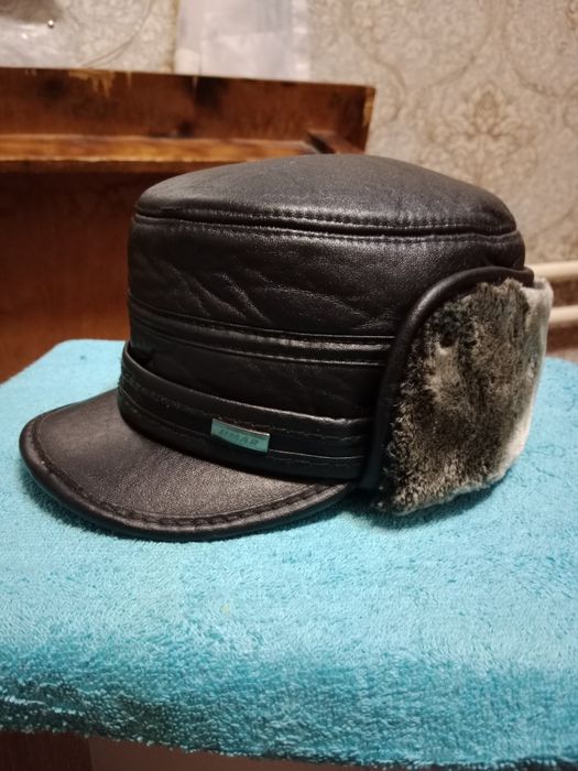 Зимняя мужская кепка