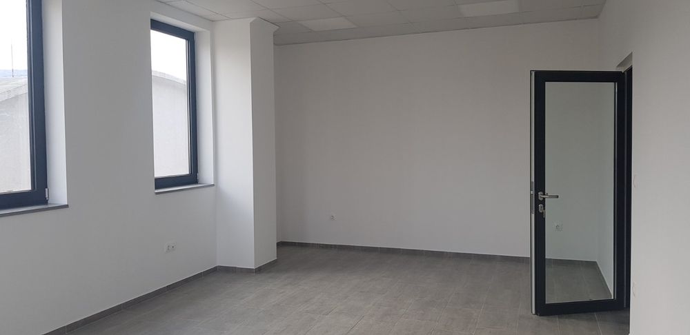 3бр.Офис помещения под наем с обща площ 90к.м.